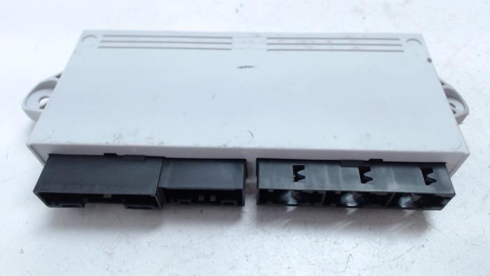 Używane Modul (rózne) BMW 7 serie (E65/E66/E67) 760i,Li 6.0 V12 48V Cena € 50,00 Procedura marży oferowane przez Bentie's autodemontage