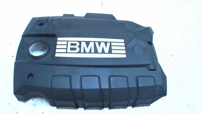 Motor Schutzblech van een BMW 3 serie (E90) 320i 16V 2008