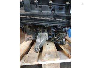 Engine from a BMW 1 serie (E87/87N) 118d 16V 2005