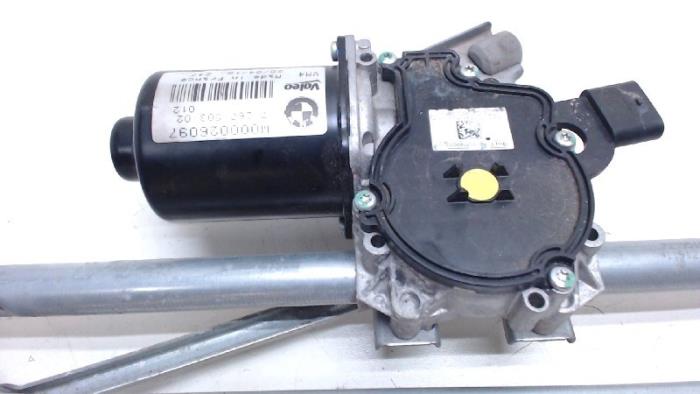 Wiper mechanism from a BMW 1 serie (F20) 116d 2.0 16V 2012