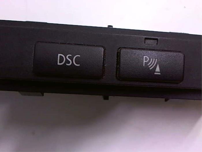 Switch (miscellaneous) from a BMW 5 serie (E60) 530d 24V 2003