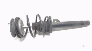 Used Front shock absorber rod, left BMW 3 serie Touring (E46/3) 320d 16V Price € 40,00 Margin scheme offered by Bentie's autodemontage