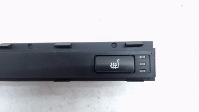 Interruptor (varios) de un BMW 3 serie (E46/2) 328 Ci 24V 1999