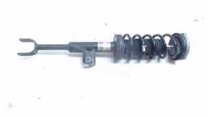 Used Front shock absorber rod, left BMW 5 serie Touring (G31) 520i 2.0 TwinPower Turbo 16V Price € 95,00 Margin scheme offered by Bentie's autodemontage