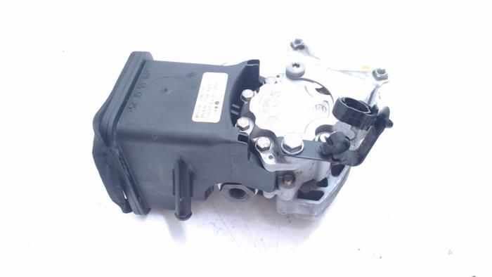 Usagé Pompe de direction BMW 3 serie Touring (E46/3) 330d 24V Prix € 75,00 Règlement à la marge proposé par Bentie's autodemontage