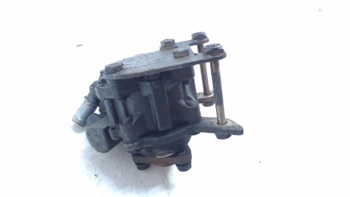 Power steering pump from a BMW 3 serie (E36/4) 316i 1997