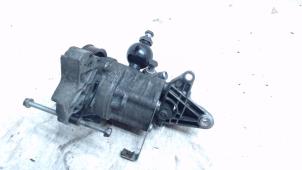 Used Power steering pump BMW 5 serie Touring (E61) 530d 24V Price € 150,00 Margin scheme offered by Bentie's autodemontage
