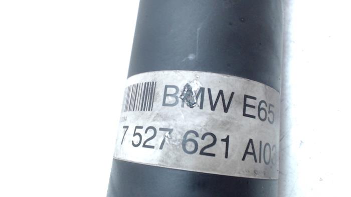 Intermediate shaft from a BMW 7 serie (E65/E66/E67) 740d V8 32V 2004