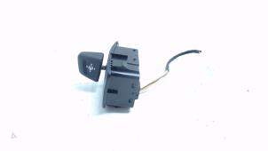 Used Steering wheel adjustment switch BMW 5 serie Touring (G31) 520i 2.0 TwinPower Turbo 16V Price € 15,00 Margin scheme offered by Bentie's autodemontage