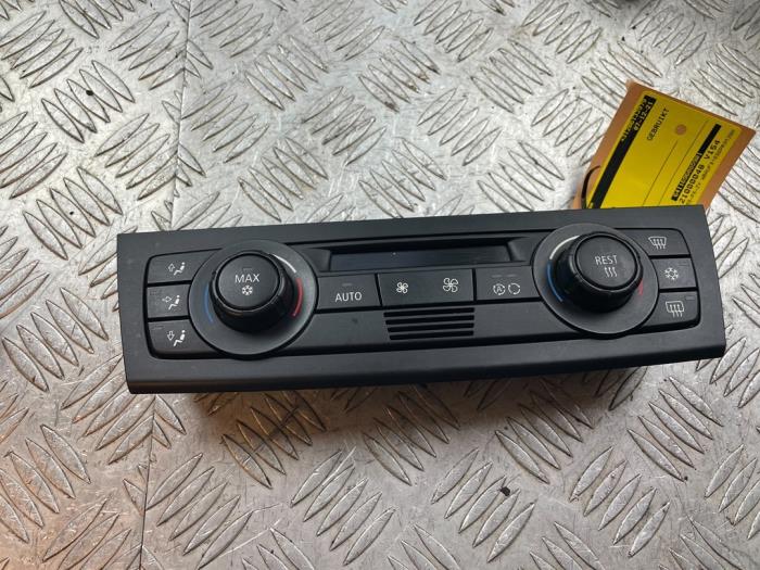 Używane Panel climatronic BMW 1 serie (E87/87N) 118i 16V Cena € 70,00 Procedura marży oferowane przez Bentie's autodemontage