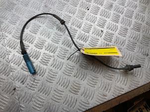 Begagnade ABS-sensor BMW 6 serie (E63) 635d 24V Pris € 19,00 Marginaltabell erbjuds av Bentie's autodemontage