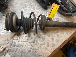 Used Front shock absorber rod, left BMW 3 serie Touring (E46/3) 318i 16V Price € 30,00 Margin scheme offered by Bentie's autodemontage
