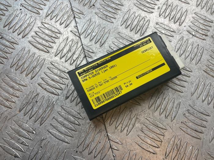 Usagé Ordinateur divers BMW 5 serie (E34) M5 3.8 24V Prix € 50,00 Règlement à la marge proposé par Bentie's autodemontage