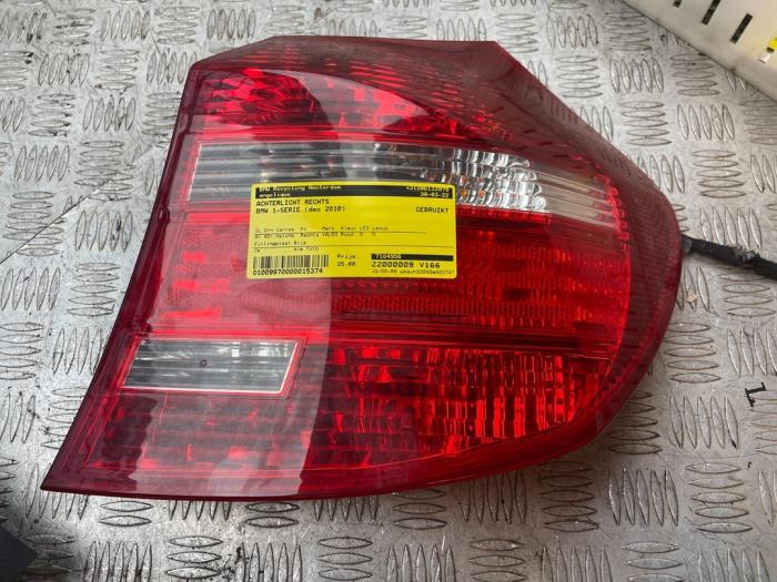 Taillight, right from a BMW 1 serie (E87/87N) 116i 2.0 16V 2010
