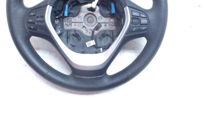 Steering wheel from a BMW 3 serie (F30) 328d 2.0 16V 2012