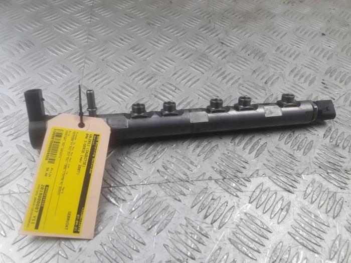 Usagé Système d'injection BMW 1 serie (E81) 123d 16V . Prix € 50,00 Règlement à la marge proposé par Bentie's autodemontage