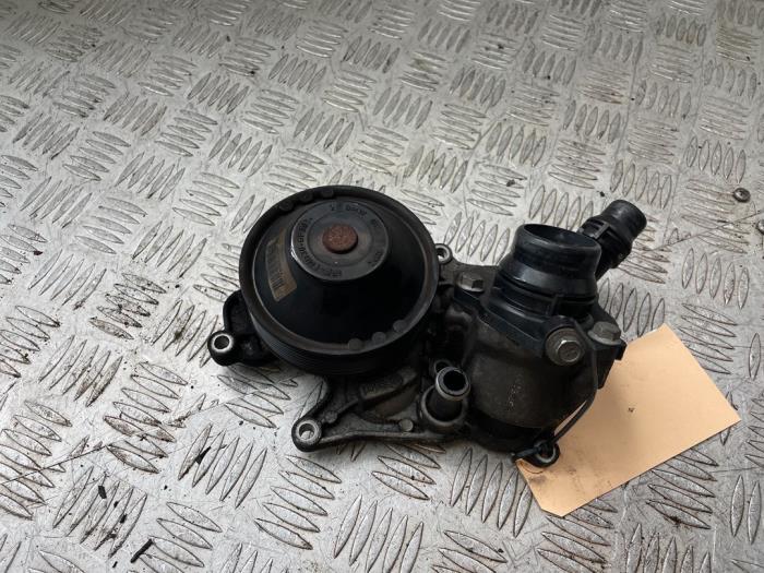 Begagnade Vattenpump BMW 3 serie (E90) 320d 16V Pris € 49,00 Marginaltabell erbjuds av Bentie's autodemontage