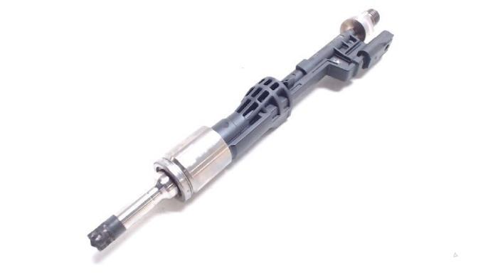 Injecteur (injection essence) d'un BMW 3 serie (F30) 328i 2.0 16V 2012