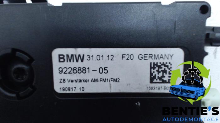 Wzmacniacz anteny z BMW 1 serie (F20) 120d 2.0 16V 2012