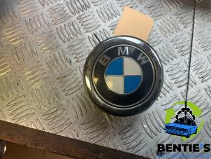 Used Tailgate handle BMW 1 serie (F20) 116d 1.5 12V TwinPower Price € 25,00 Margin scheme offered by Bentie's autodemontage