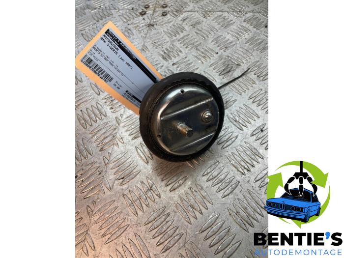 Used Engine mount BMW 3 serie Compact (E36/5) 316i Price € 25,00 Margin scheme offered by Bentie's autodemontage