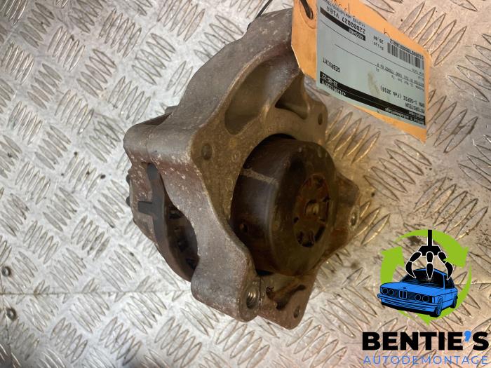 Used Engine mount BMW 1 serie (F20) 116d 1.5 12V TwinPower Price € 29,00 Margin scheme offered by Bentie's autodemontage