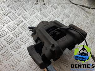 Used Front brake calliper, left BMW 1 serie (F20) 116d 1.5 12V TwinPower Price € 35,00 Margin scheme offered by Bentie's autodemontage