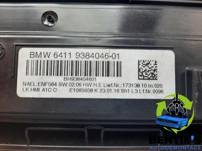 Panel de control de aire acondicionado de un BMW 1 serie (F20) 116d 1.5 12V TwinPower 2016