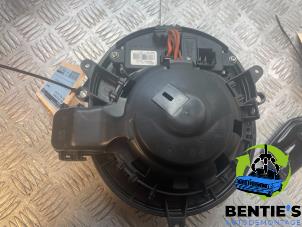 Usados Motor de ventilador de calefactor BMW 1 serie (F20) 116d 1.5 12V TwinPower Precio € 49,00 Norma de margen ofrecido por Bentie's autodemontage