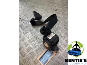 Usagé Tendeur de ceinture arrière gauche BMW 1 serie (F20) 116d 1.5 12V TwinPower Prix € 50,00 Règlement à la marge proposé par Bentie's autodemontage