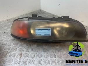 Used Headlight, left BMW 5 serie Touring (E39) 523i 24V Price € 40,00 Margin scheme offered by Bentie's autodemontage