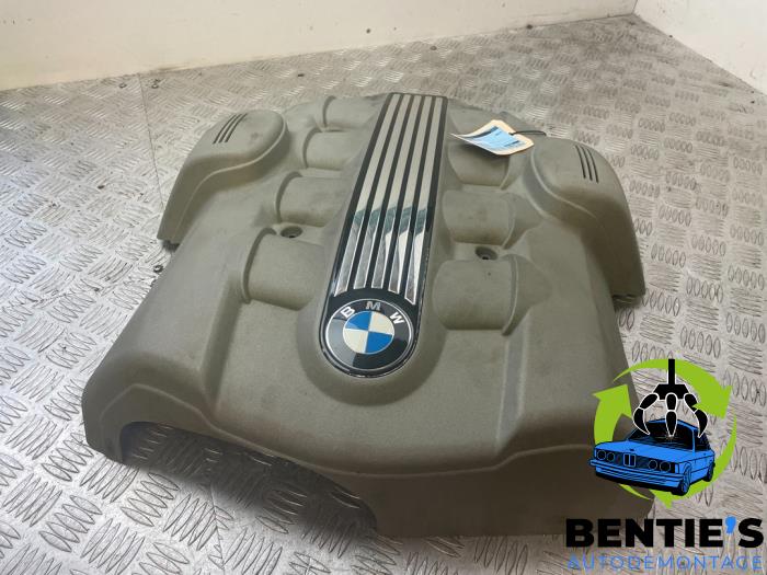Gebrauchte Abdeckblech Motor BMW 7 serie (E65/E66/E67) 735i,Li 3.6 V8 32V Preis € 30,00 Margenregelung angeboten von Bentie's autodemontage