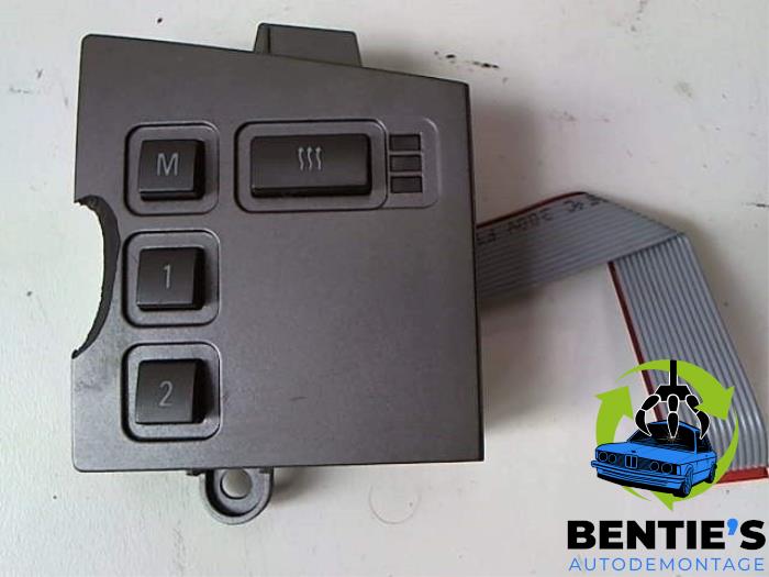 Seat heating switch from a BMW 7 serie (E65/E66/E67) 735i,Li 3.6 V8 32V 2002