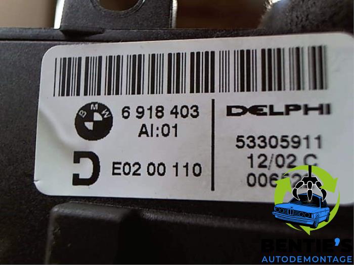 Seat heating switch from a BMW 7 serie (E65/E66/E67) 735i,Li 3.6 V8 32V 2002