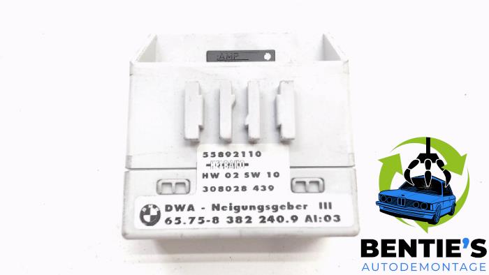 Używane Modul alarmu BMW 3 serie Touring (E46/3) 320d 16V Cena € 20,00 Procedura marży oferowane przez Bentie's autodemontage