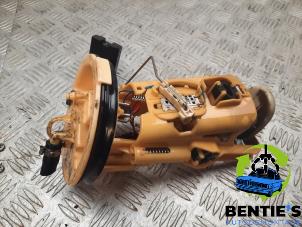 Used Electric fuel pump BMW 3 serie (E46/2) 320 Cd 16V Price € 25,00 Margin scheme offered by Bentie's autodemontage