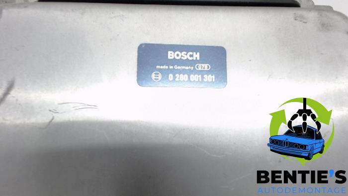 Injection computer from a BMW 5 serie (E28) 520i 1985