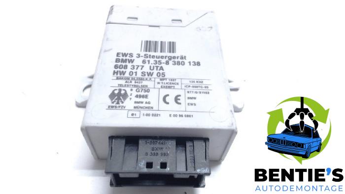 Używane Modul immobilizera BMW 5 serie (E39) 528i 24V Cena € 25,00 Procedura marży oferowane przez Bentie's autodemontage