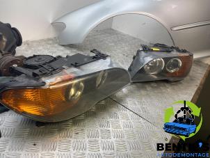 Usagé Kit phares gauche + droite BMW 3 serie (E46/2) 320 Cd 16V Prix € 299,00 Règlement à la marge proposé par Bentie's autodemontage