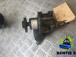 Used Power steering pump BMW 3 serie Touring (E91) 318d 16V Price € 85,00 Margin scheme offered by Bentie's autodemontage