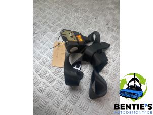 Used Front seatbelt, right BMW 3 serie (E46/2) 318 Ci Price € 30,00 Margin scheme offered by Bentie's autodemontage