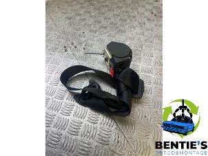 Used Front seatbelt, right BMW 3 serie (E46/2) 318 Ci 16V Price € 30,00 Margin scheme offered by Bentie's autodemontage