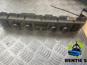 Używane Panel sterowania nagrzewnicy BMW 7 serie (E65/E66/E67) 745d 4.4 V8 32V Cena € 99,00 Procedura marży oferowane przez Bentie's autodemontage