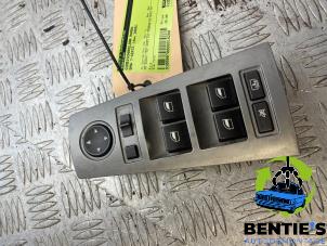 Gebrauchte Kombischalter Fenster BMW 7 serie (E65/E66/E67) 745d 4.4 V8 32V Preis € 35,00 Margenregelung angeboten von Bentie's autodemontage