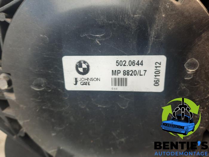 Ventilateur d'un BMW 3 serie (F30) 318d 2.0 16V 2012