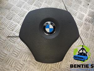 Used Left airbag (steering wheel) BMW 3 serie (E90) 318i 16V Price € 125,00 Margin scheme offered by Bentie's autodemontage