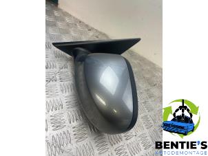 Used Wing mirror, left BMW 3 serie (E90) 318i 16V Price € 50,00 Margin scheme offered by Bentie's autodemontage