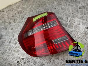 Used Taillight, left BMW 1 serie (E87/87N) 118d 16V Price € 50,00 Margin scheme offered by Bentie's autodemontage