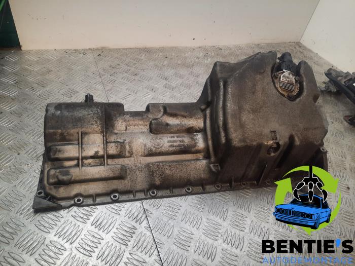 Gebrauchte Ölwanne BMW 3 serie Touring (E46/3) 320i 24V Preis € 75,00 Margenregelung angeboten von Bentie's autodemontage