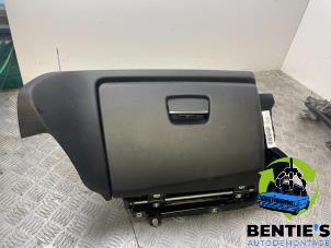 Used Glovebox BMW 3 serie (E90) 318i 16V Price € 45,00 Margin scheme offered by Bentie's autodemontage